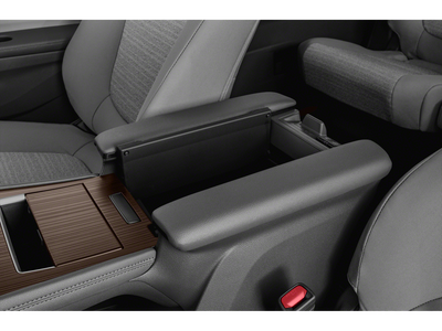 2023 Toyota Sienna LE 8 Passenger