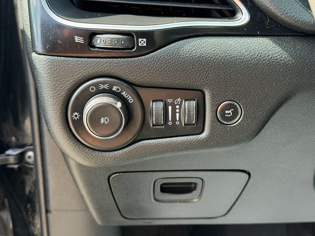 2023 Jeep Cherokee Altitude Lux 4x4
