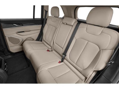 2023 Jeep Grand Cherokee Laredo 4x4