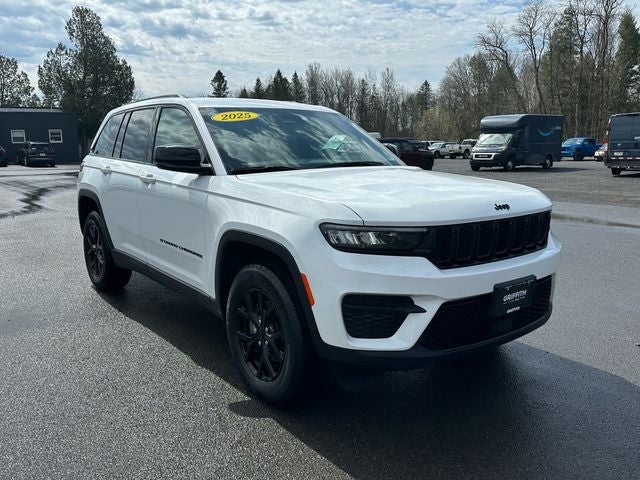 2025 Jeep Grand Cherokee Altitude 4x4