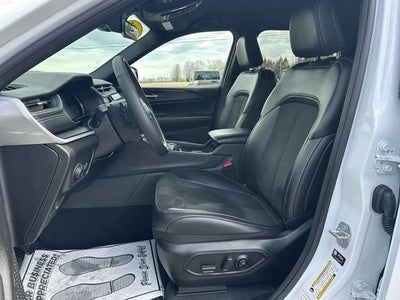 2025 Jeep Grand Cherokee Altitude 4x4