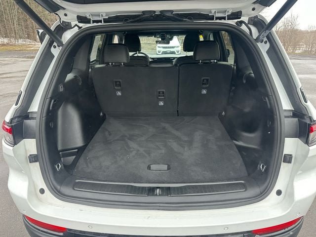 2025 Jeep Grand Cherokee Altitude 4x4