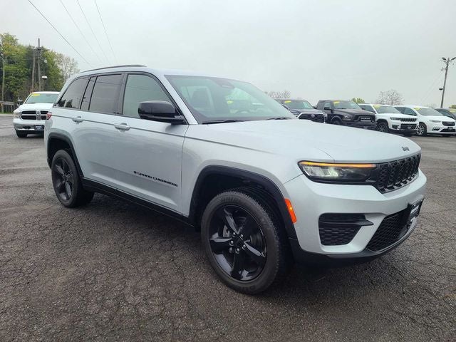 2023 Jeep Grand Cherokee Altitude 4x4