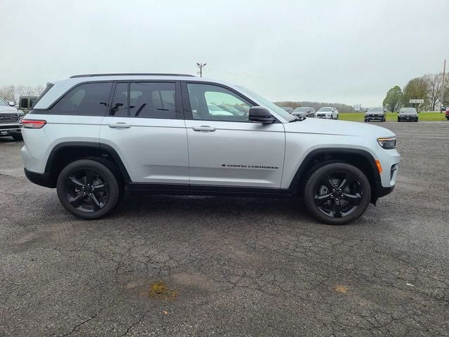 2023 Jeep Grand Cherokee Altitude 4x4