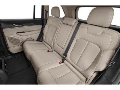 2023 Jeep Grand Cherokee Laredo 4x4