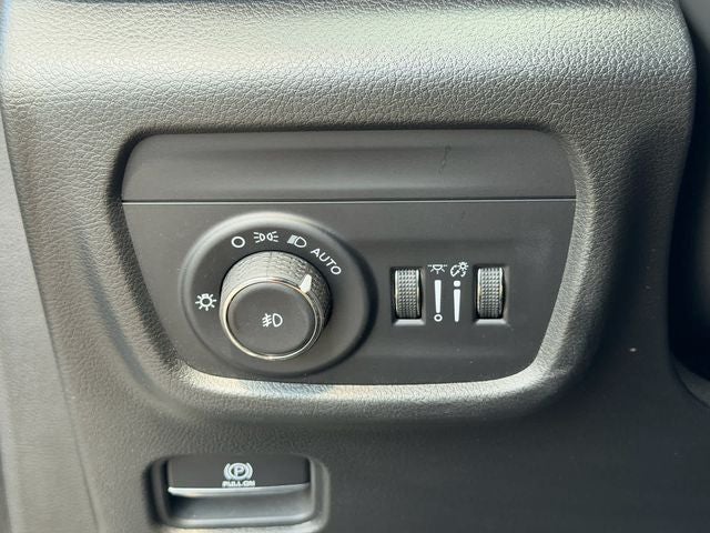 2023 Jeep Grand Cherokee Summit 4x4