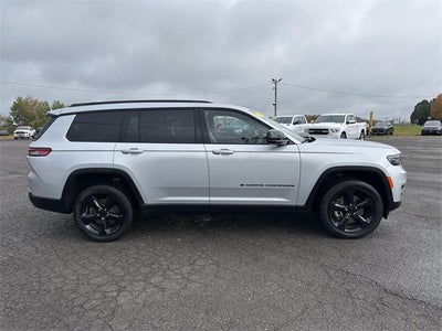 2023 Jeep Grand Cherokee L Altitude 4x4