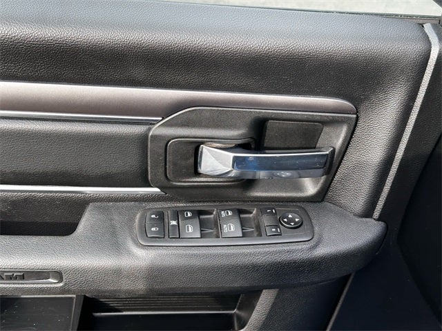 2022 RAM 1500 Classic Warlock Quad Cab 4x4 6'4' Box