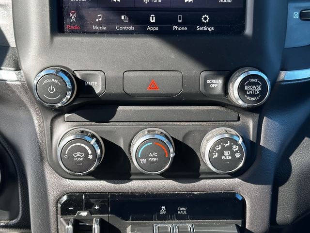 2019 RAM 1500 Big Horn/Lone Star Quad Cab 4x4 6'4' Box