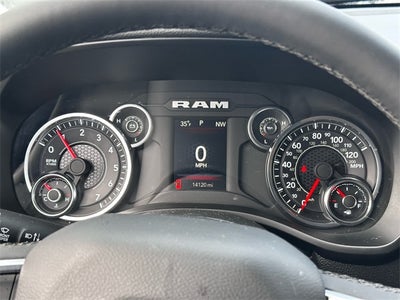 2025 RAM 1500 Big Horn Crew Cab 4x4 5'7' Box