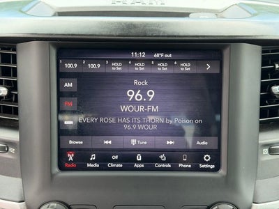 2020 RAM 1500 Big Horn Crew Cab 4x4 5'7' Box