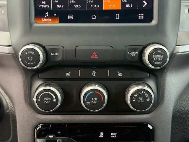 2023 RAM 1500 Big Horn Crew Cab 4x4 5'7' Box