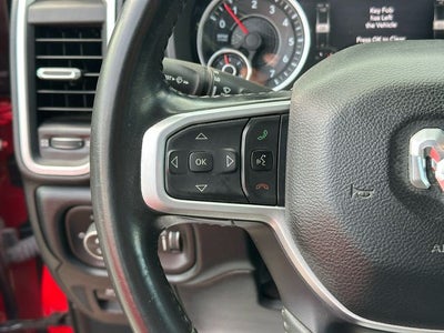 2022 RAM 1500 Big Horn Crew Cab 4x4 5'7' Box