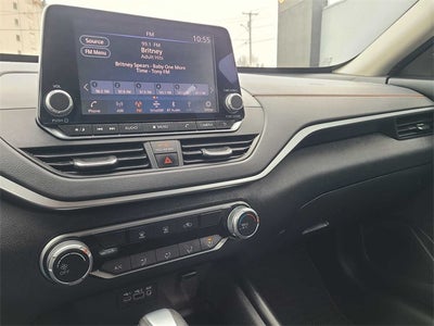 2022 Nissan Altima 2.5 SR