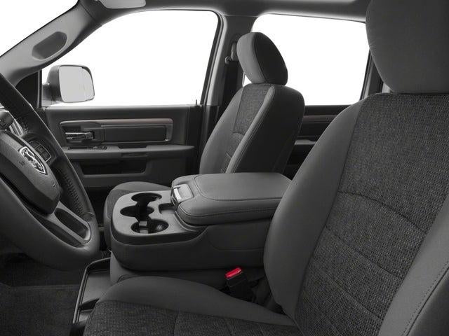 2017 RAM 3500 Big Horn Crew Cab 4x4 6'4' Box