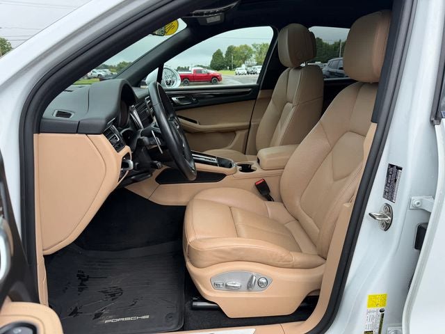 2022 Porsche Macan S