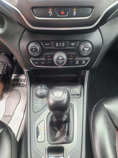 2022 Jeep Cherokee Trailhawk