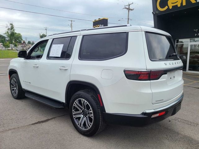2023 Jeep Wagoneer Base