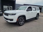 2023 Jeep Wagoneer Base