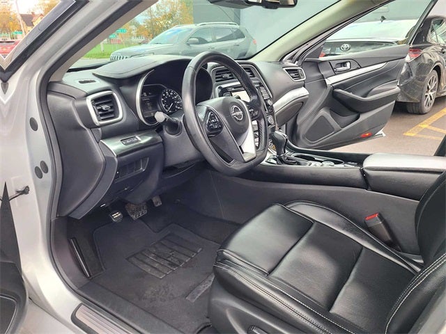 2023 Nissan Maxima SV