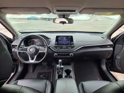 2022 Nissan Altima 2.5 SR