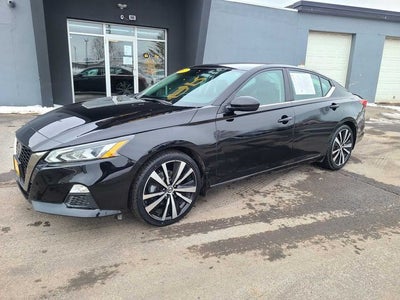 2022 Nissan Altima 2.5 SR