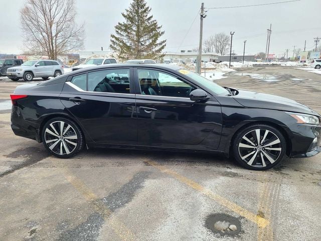 2022 Nissan Altima 2.5 SR