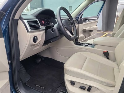 2023 Volkswagen Atlas 3.6L V6 SE w/Technology