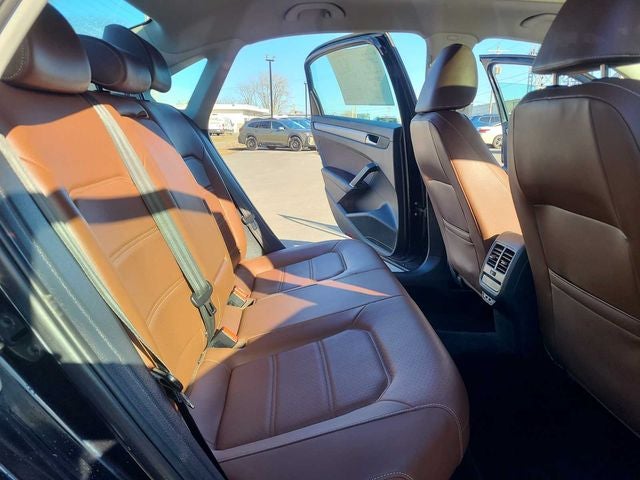 2022 Volkswagen Passat 2.0T SE