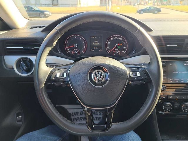 2022 Volkswagen Passat 2.0T SE