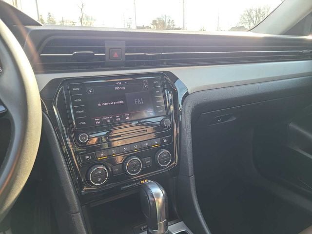 2022 Volkswagen Passat 2.0T SE