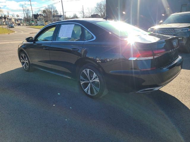 2022 Volkswagen Passat 2.0T SE