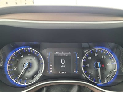 2024 Chrysler Voyager LX