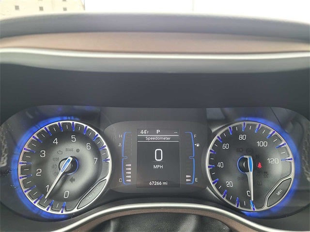 2024 Chrysler Voyager LX