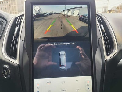 2022 Ford Edge SE