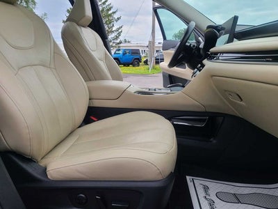 2024 INFINITI QX60 LUXE