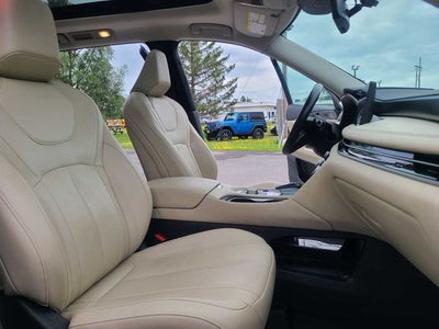 2024 INFINITI QX60 LUXE