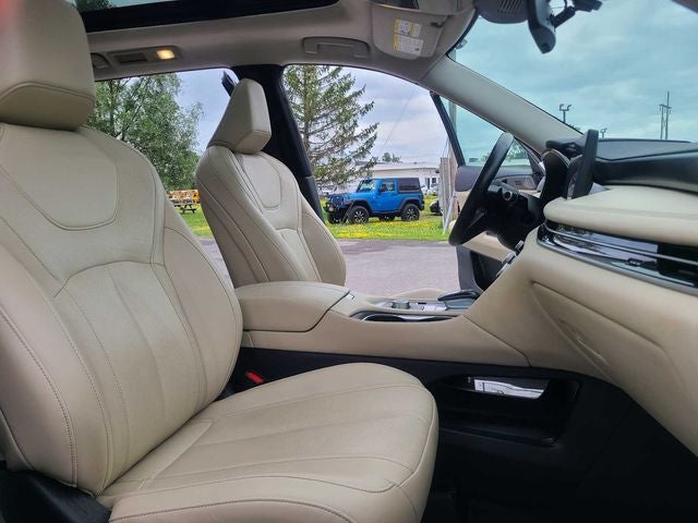 2024 INFINITI QX60 LUXE