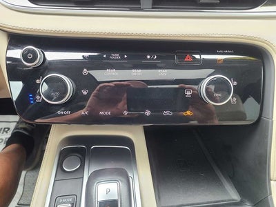 2024 INFINITI QX60 LUXE