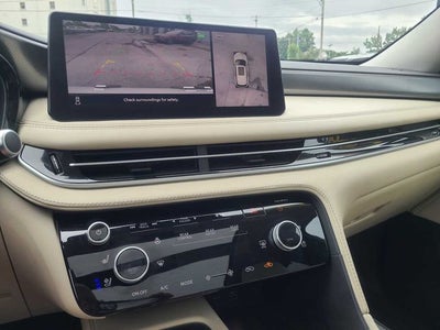 2024 INFINITI QX60 LUXE