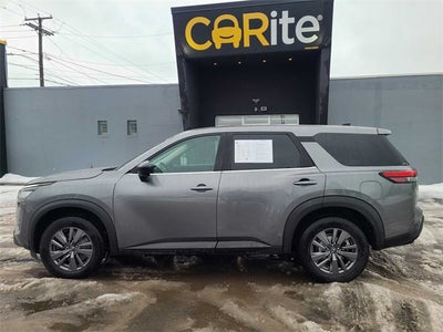 2023 Nissan Pathfinder S