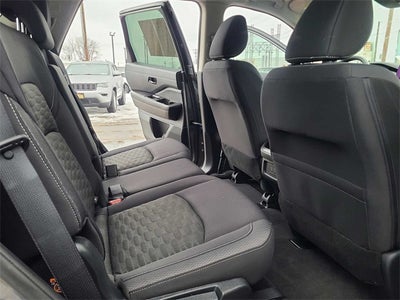 2023 Nissan Pathfinder S