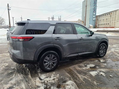 2023 Nissan Pathfinder S