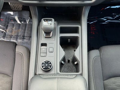 2024 Nissan Pathfinder S