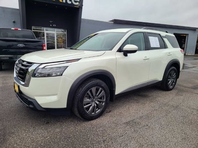 2024 Nissan Pathfinder SV