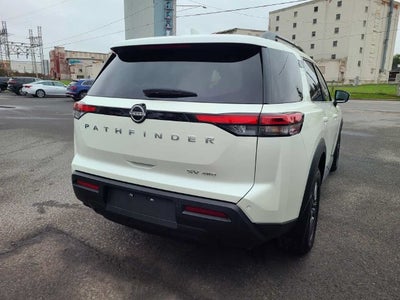 2024 Nissan Pathfinder SV