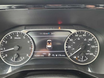 2022 Nissan Pathfinder SV