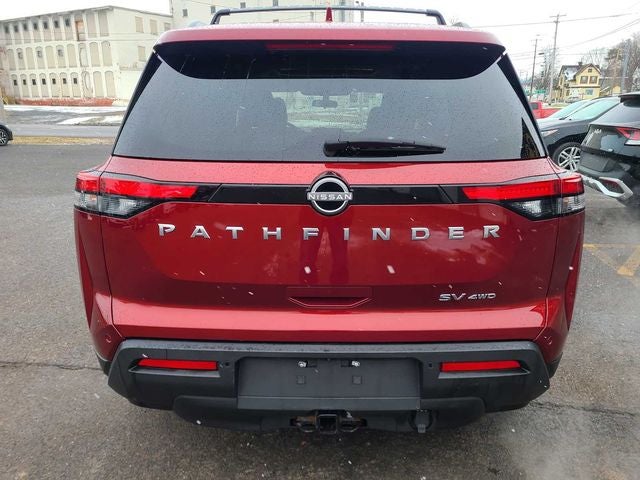 2022 Nissan Pathfinder SV