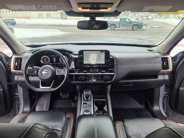 2022 Nissan Pathfinder Platinum