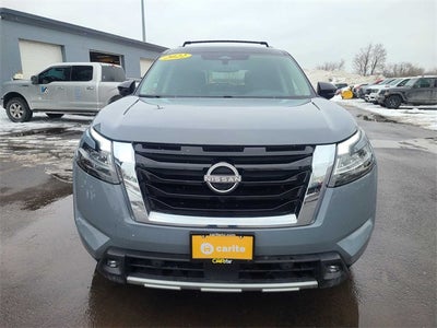2022 Nissan Pathfinder Platinum